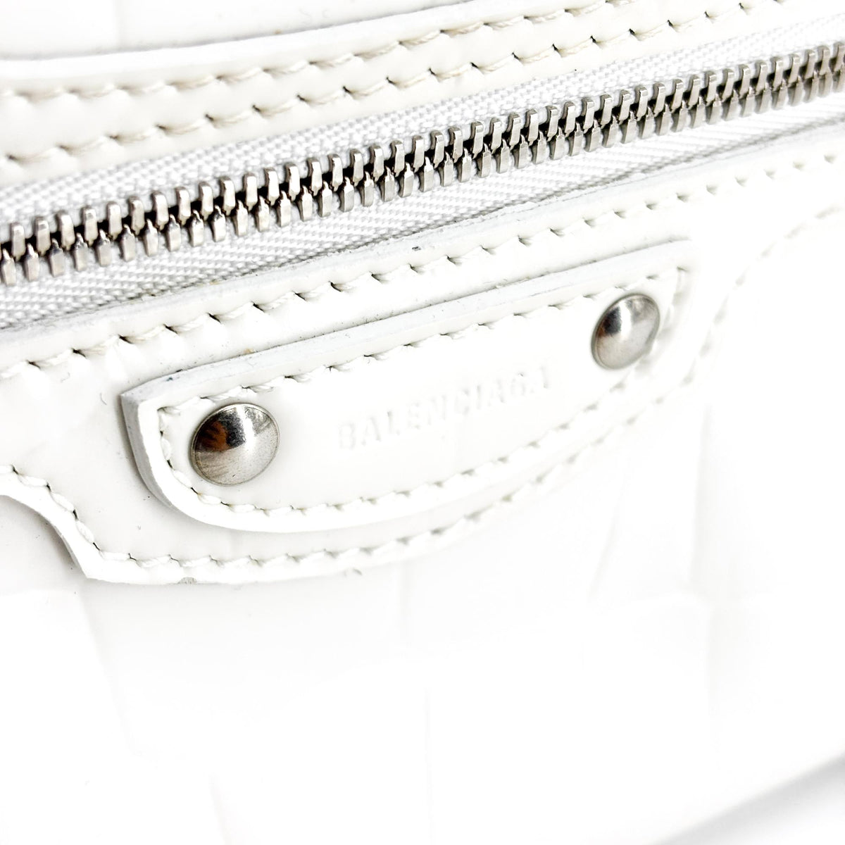 Balenciaga Neo Classic City Leather White Leather Handbag (Pre-Owned)