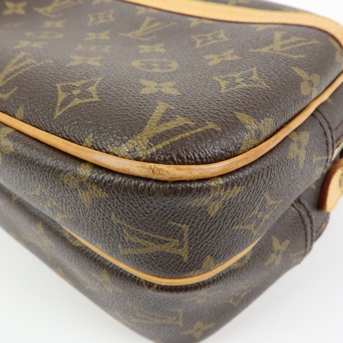 Louis Vuitton Reporter Monogram Canvas Brown Canvas Shoulder Bag Bag (Pre-Owned)