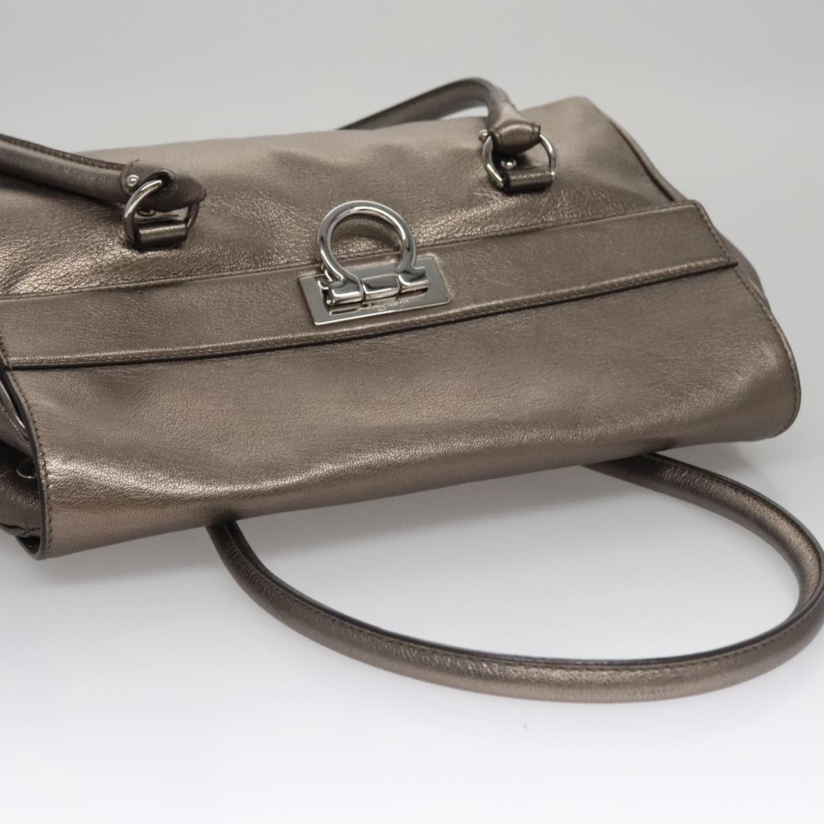 Salvatore Ferragamo Sofia Satchel Leather Silver Leather Handbag (Pre-Owned)