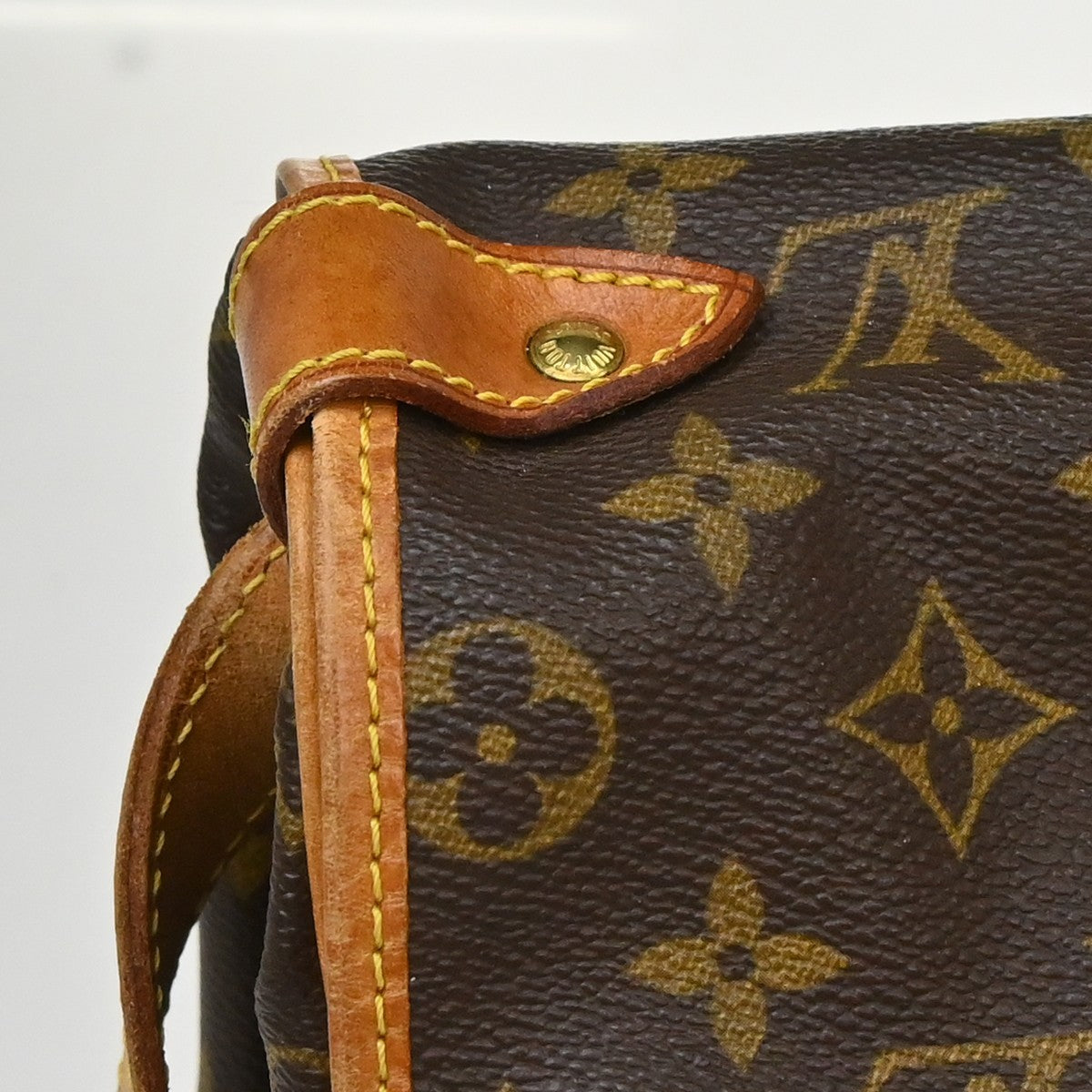 Louis Vuitton Saumur Monogram Canvas Brown Canvas Shoulder Bag Bag (Pre-Owned)