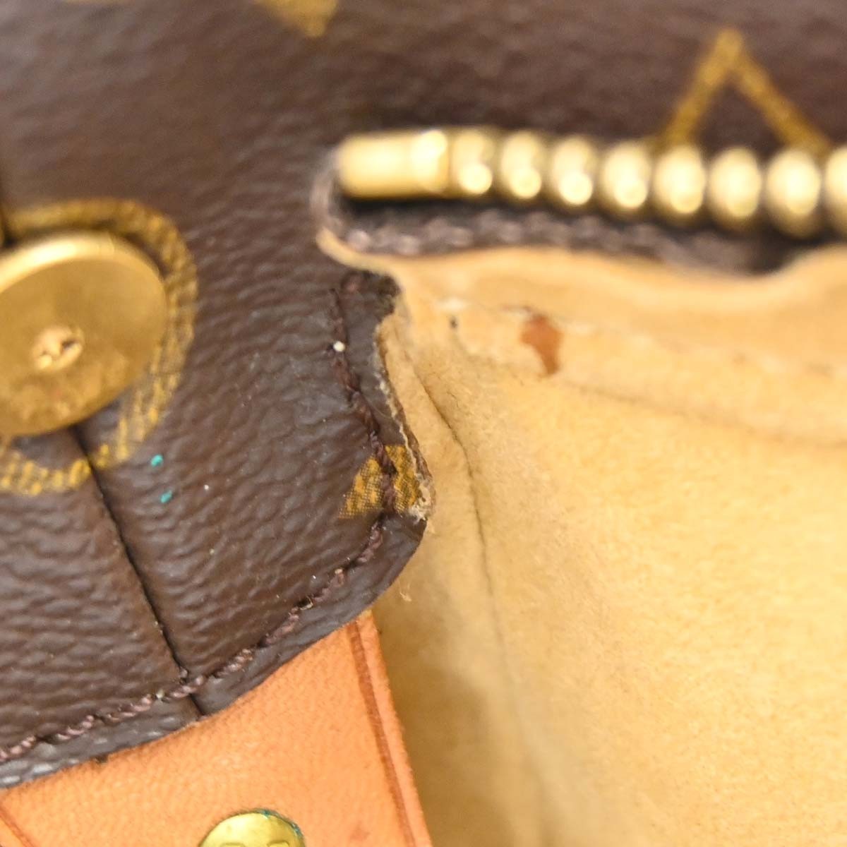 Louis Vuitton Monogram Looping Monogram Canvas Brown Canvas Shoulder Bag Bag (Pre-Owned)