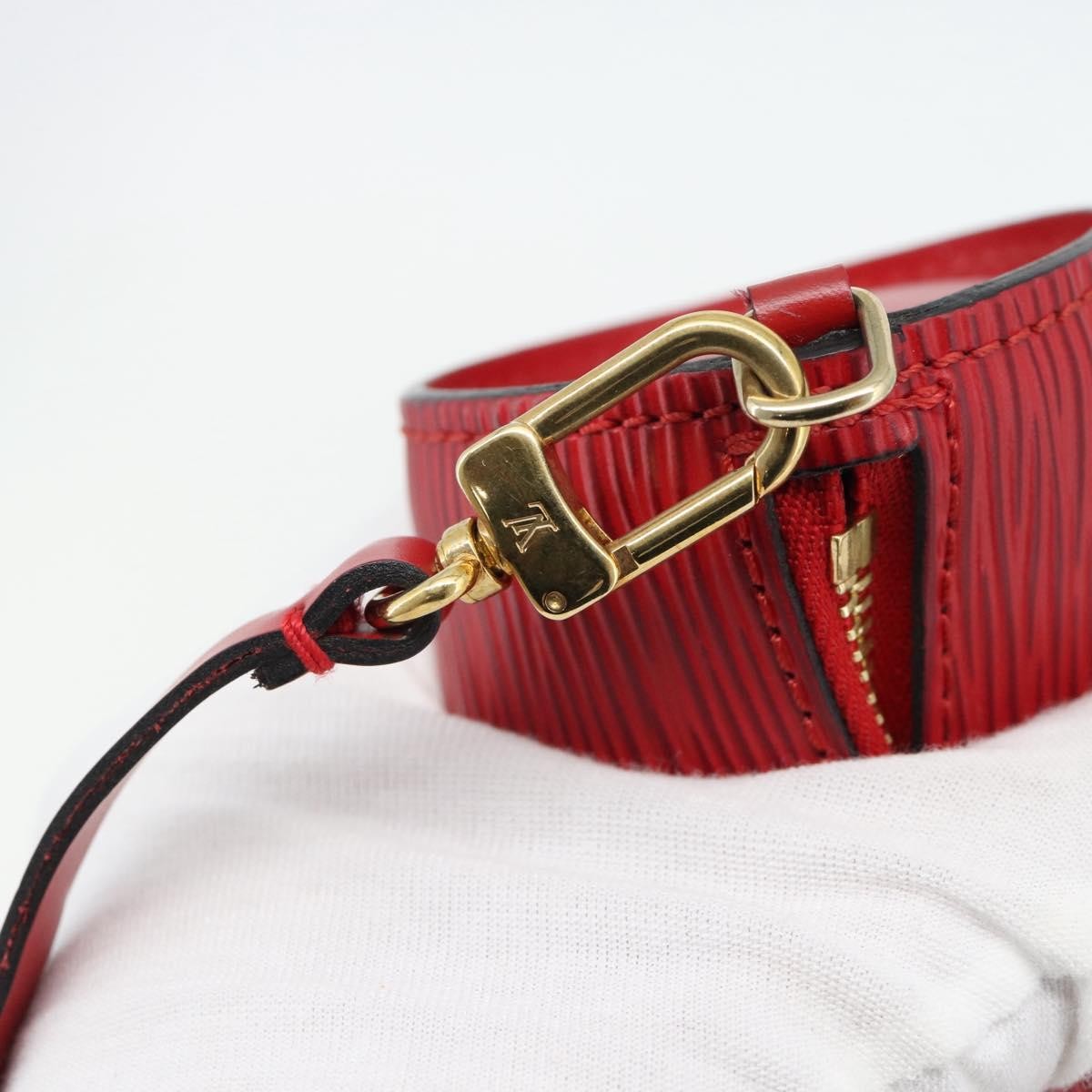 Louis Vuitton Soufflot Pochette Epi Leather Red Leather Clutche & Pouche Bag (Pre-Owned)