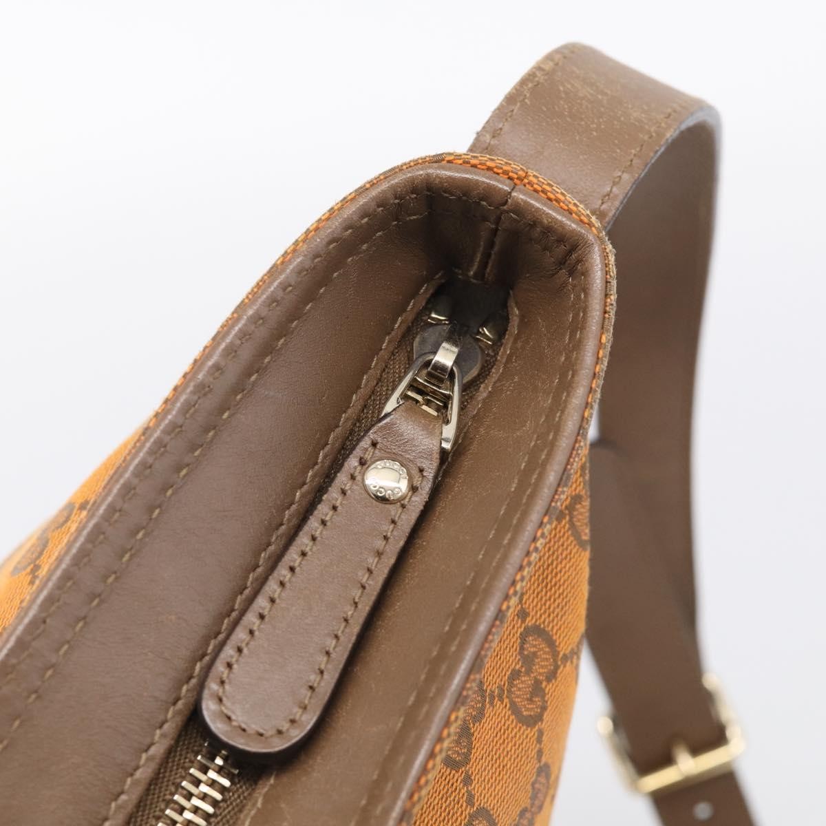 Gucci Shoulder Canvas Orange Canvas Shoulder Bag Bag (Pre-Owned)
