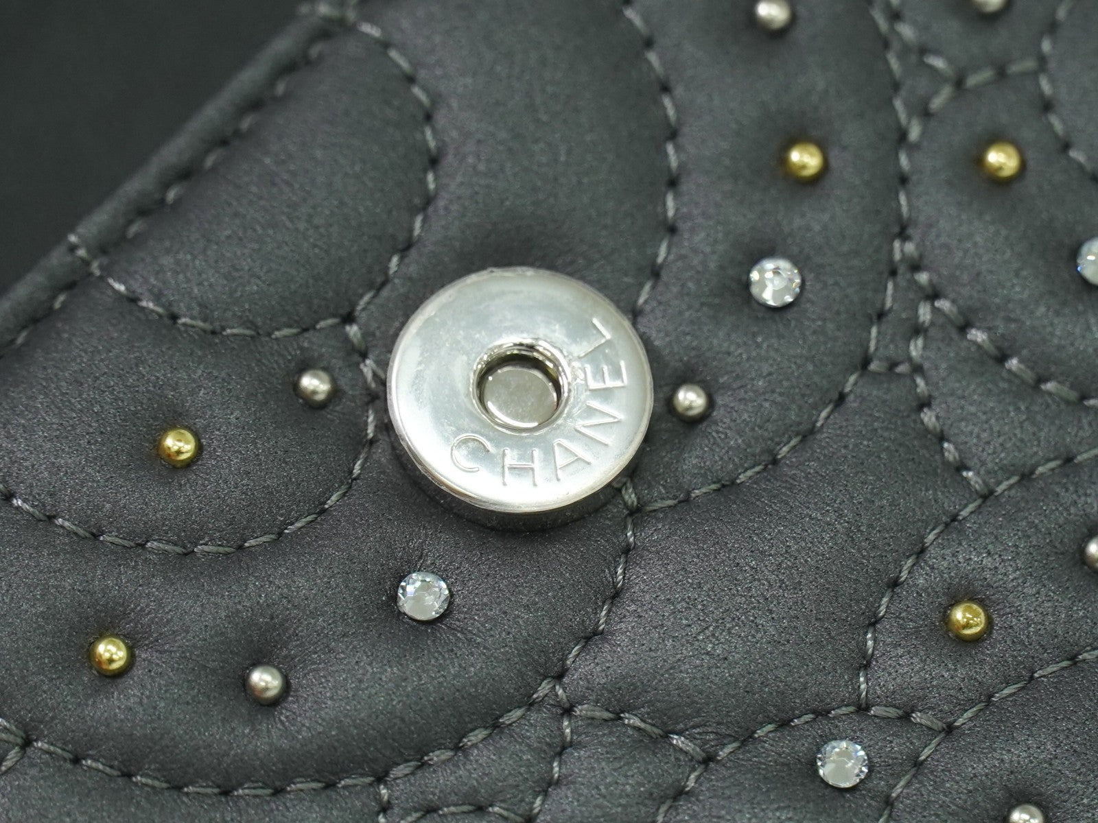 Chanel Camellia Flap Studded Camellia Lambskin Gray Leather Wallets Accessory (Pre-Owned)