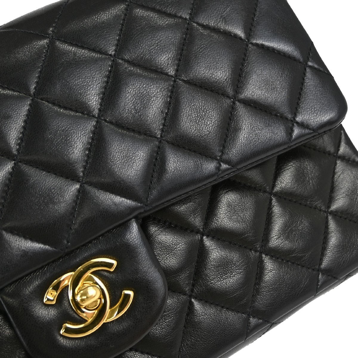 Chanel Vintage Classic Single Flap Quilted Lambskin Black Leather Shoulder Bag Bag (Pre-Owned)