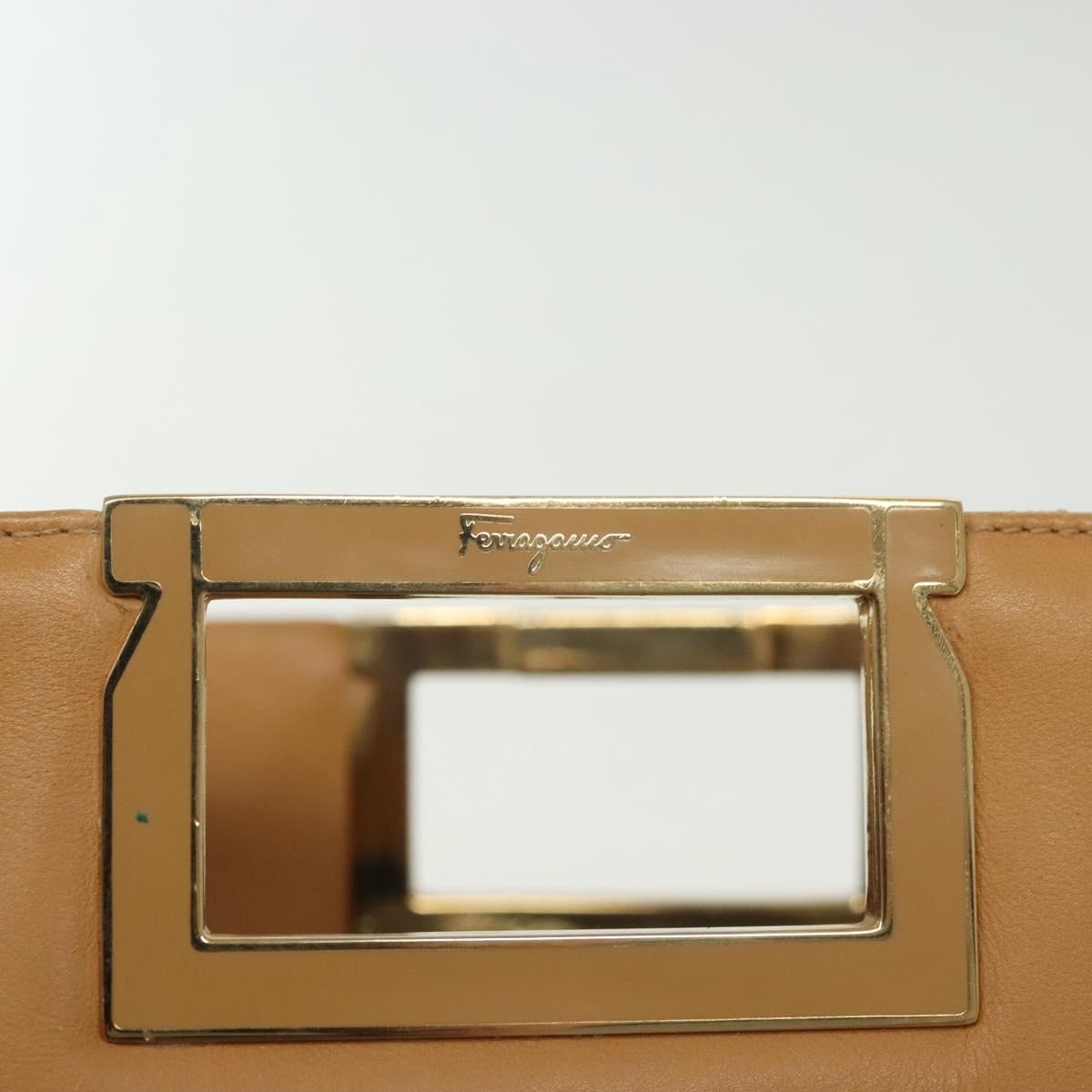 Salvatore Ferragamo Shoulder Leather Beige Leather Shoulder Bag Bag (Pre-Owned)