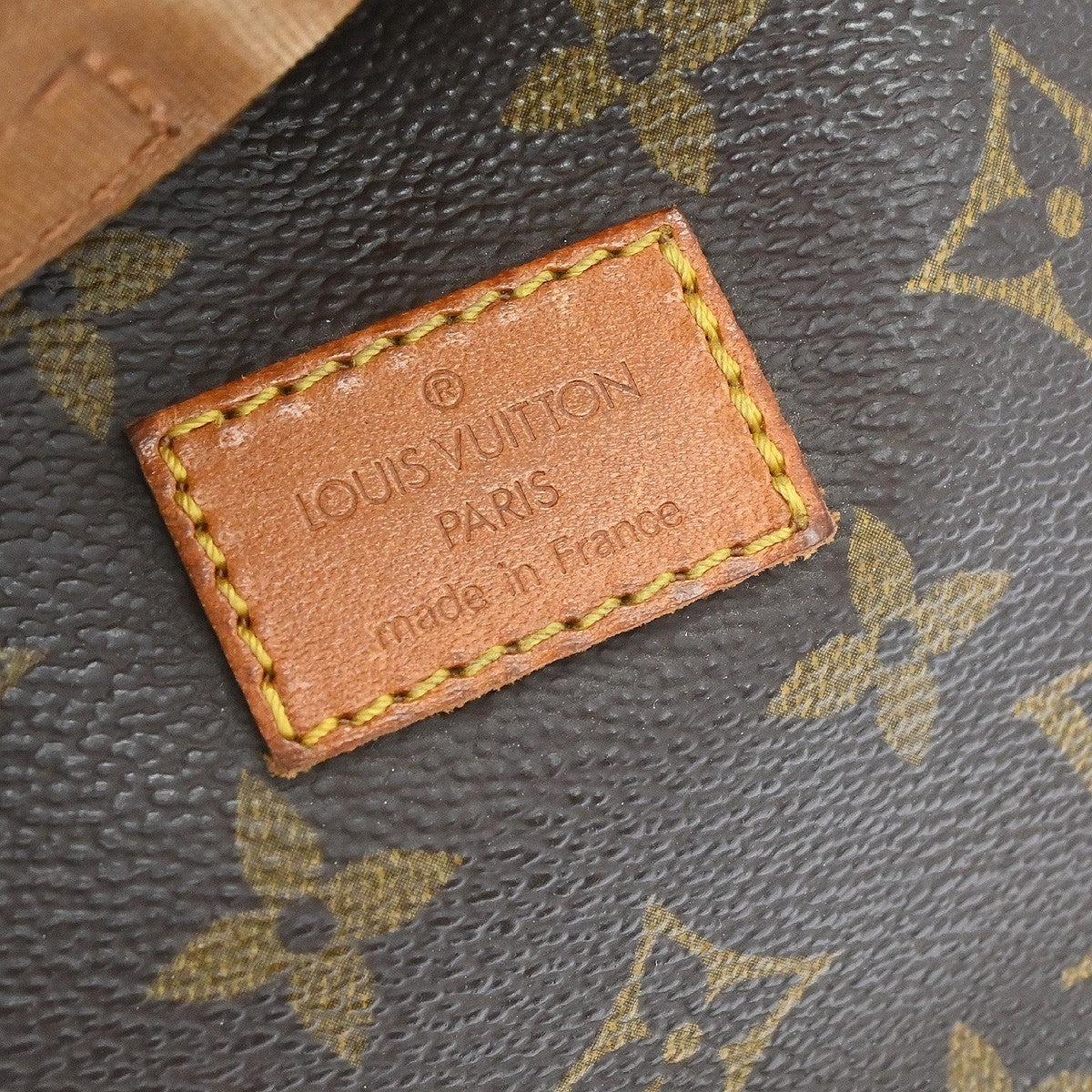 Louis Vuitton Saumur Messenger Monogram Canvas Brown Canvas Shoulder Bag Bag (Pre-Owned)