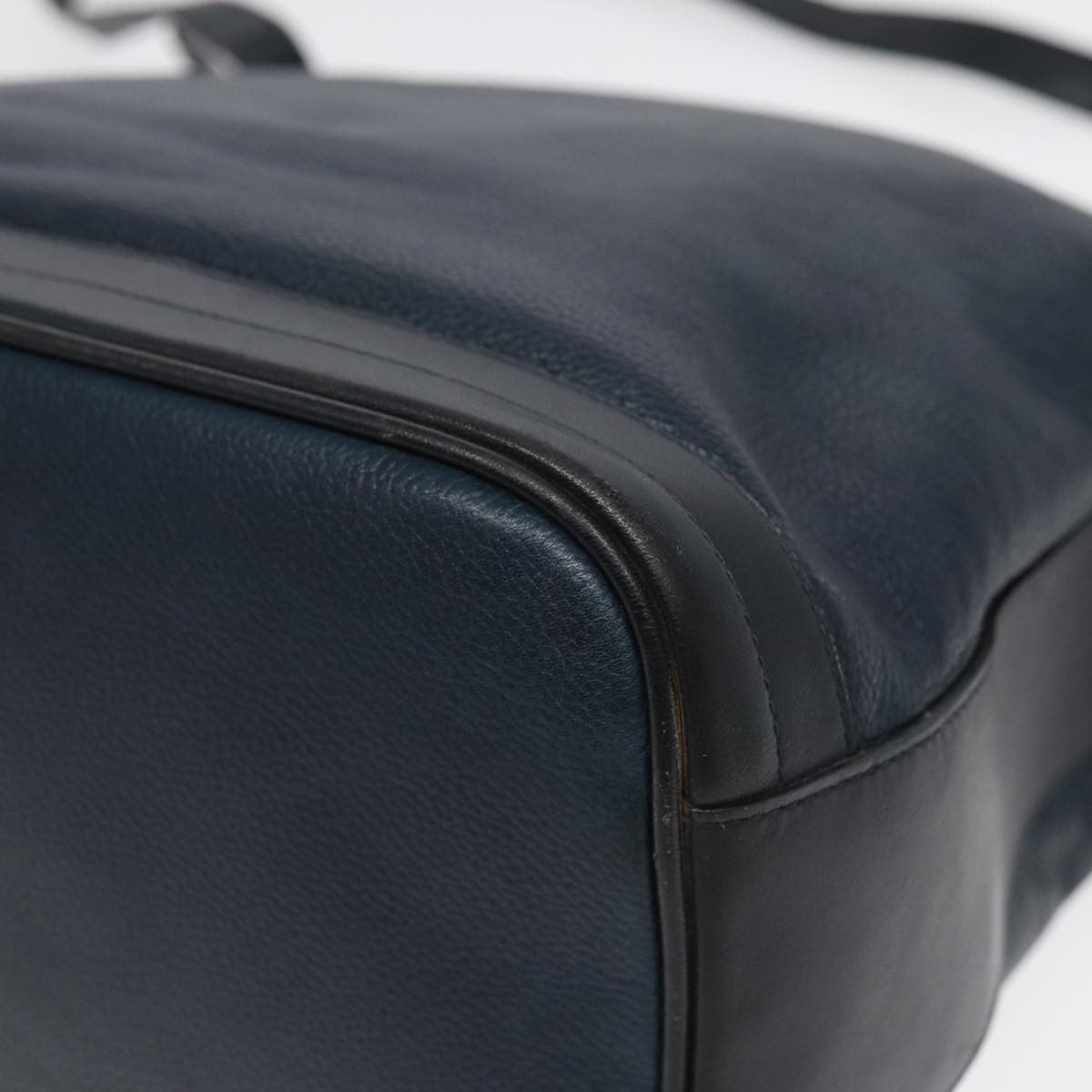Gucci Vintage Leather Navy Leather Shoulder Bag Bag (Pre-Owned)