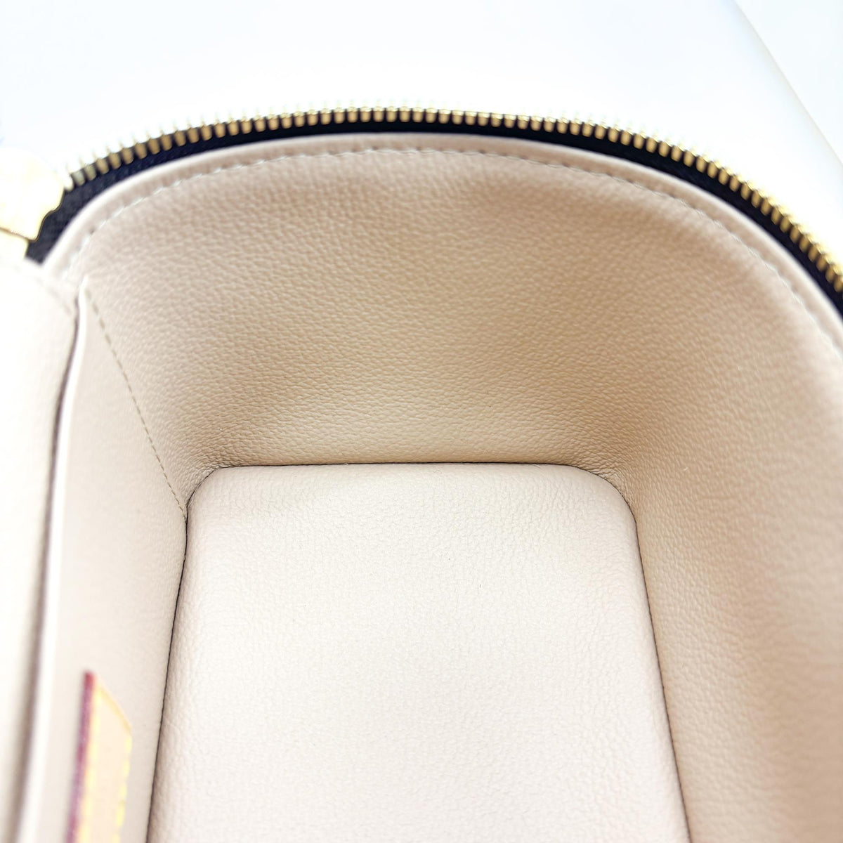 Louis Vuitton Nice Vanity Case Monogram Canvas Brown Canvas Handbag (Pre-Owned)