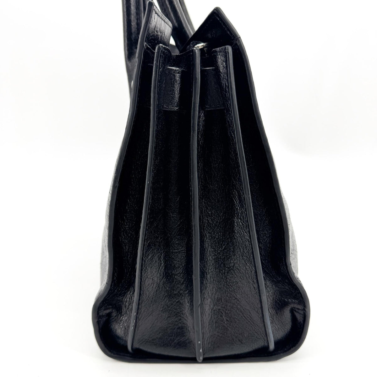 Saint Laurent Sac De Jour Leather Black Leather Handbag (Pre-Owned)