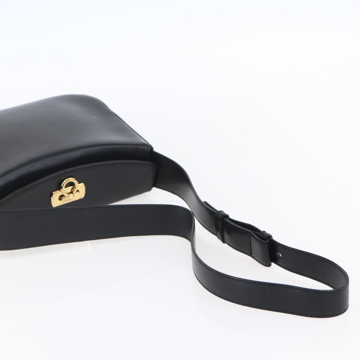 Salvatore Ferragamo Gancini Leather Black Leather Shoulder Bag Bag (Pre-Owned)