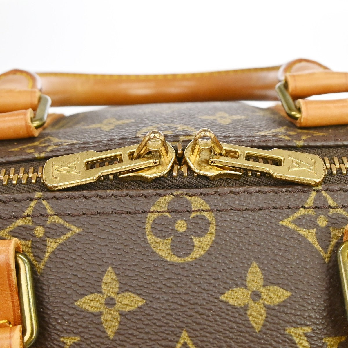Louis Vuitton Keepall Monogram Canvas Brown Canvas Travel Bag Bag (Pre-Owned)