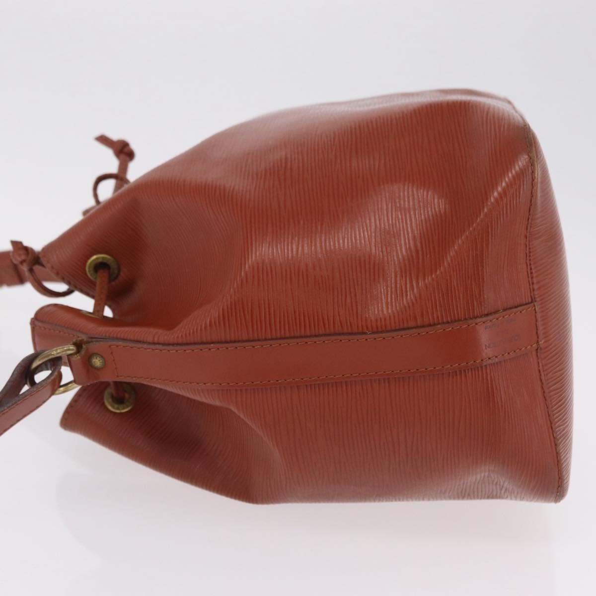Louis Vuitton Petit Noe Epi Leather Brown Leather Handbag (Pre-Owned)