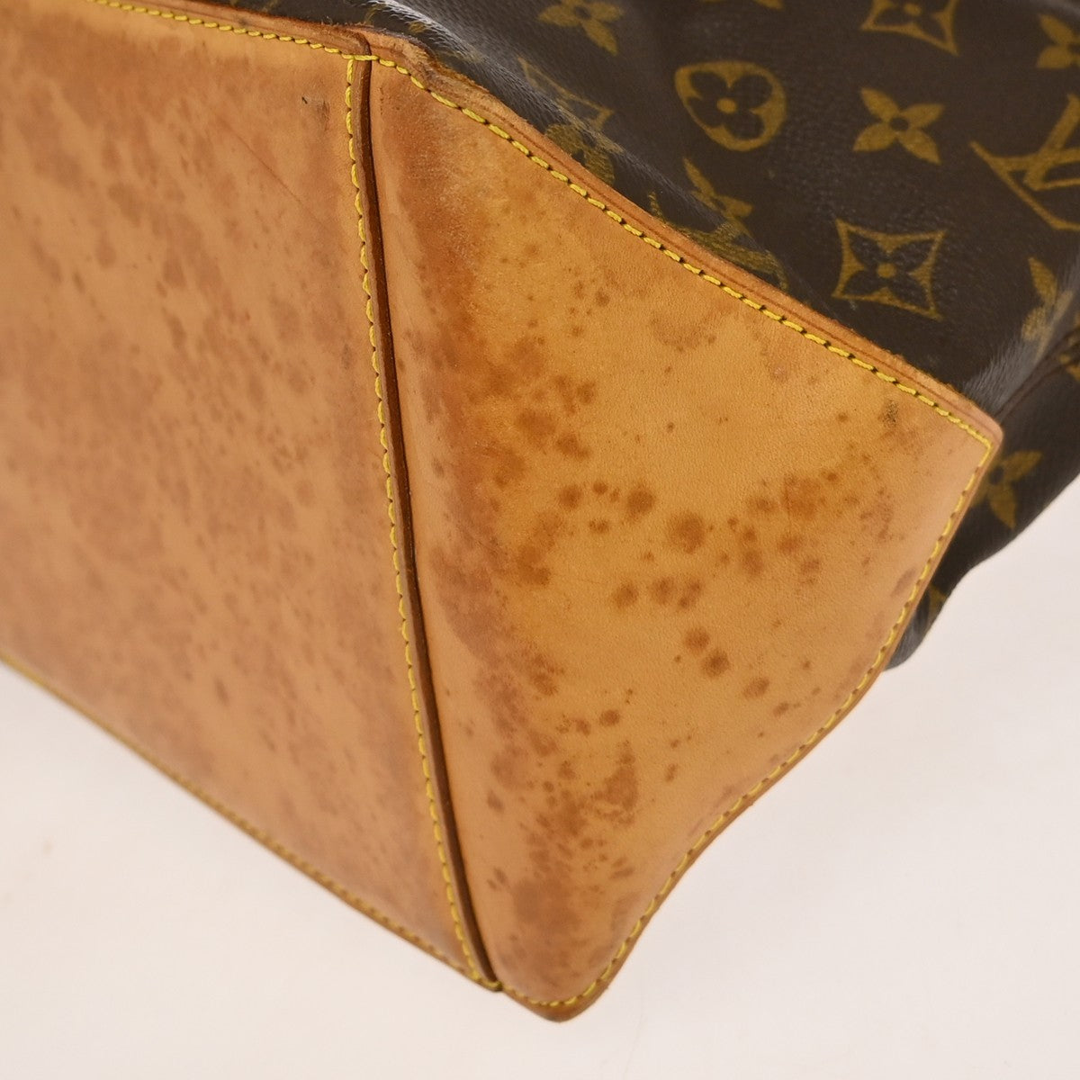 Louis Vuitton Cabas Mezzo Monogram Canvas Brown Canvas Shoulder Bag Bag (Pre-Owned)