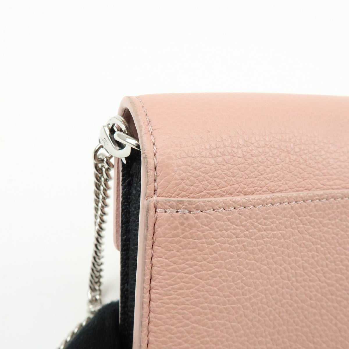 Louis Vuitton Mylockme Chain Pochette Leather Pink Leather Clutche & Pouche Bag (Pre-Owned)