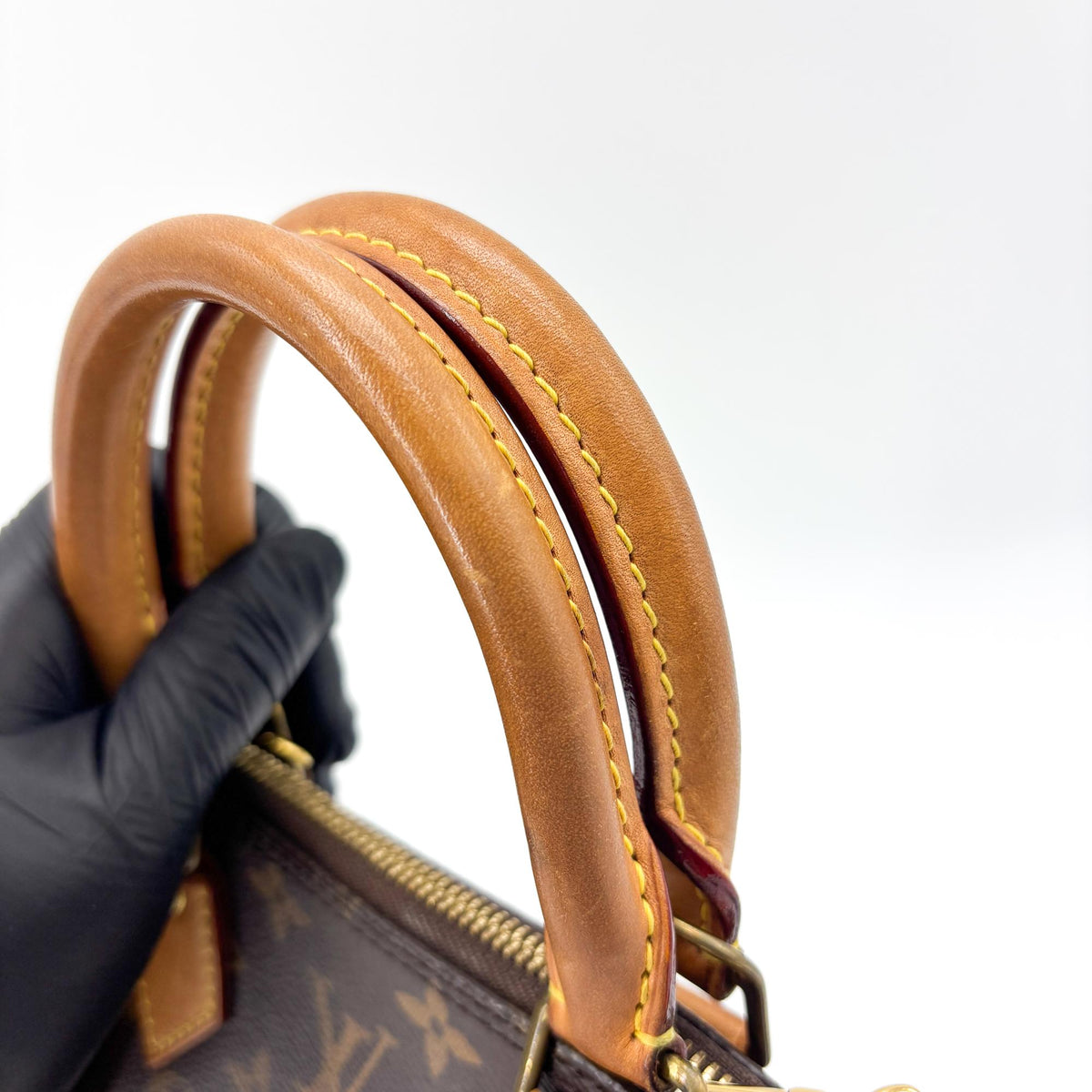 Louis Vuitton Alma Monogram Canvas Brown Canvas Handbag (Pre-Owned)
