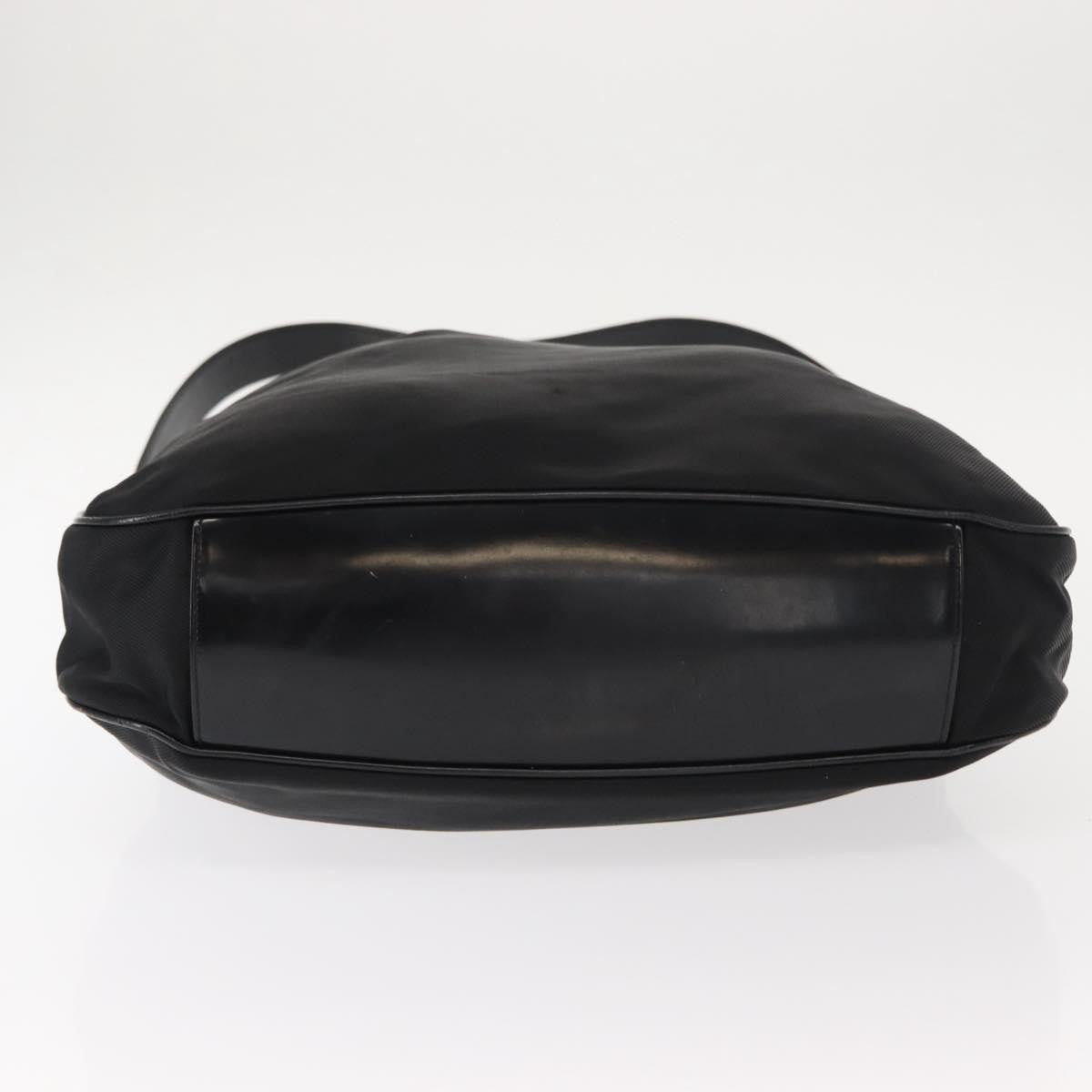 Gucci Vintage Bamboo Handle Nylon Black Nylon Handbag (Pre-Owned)