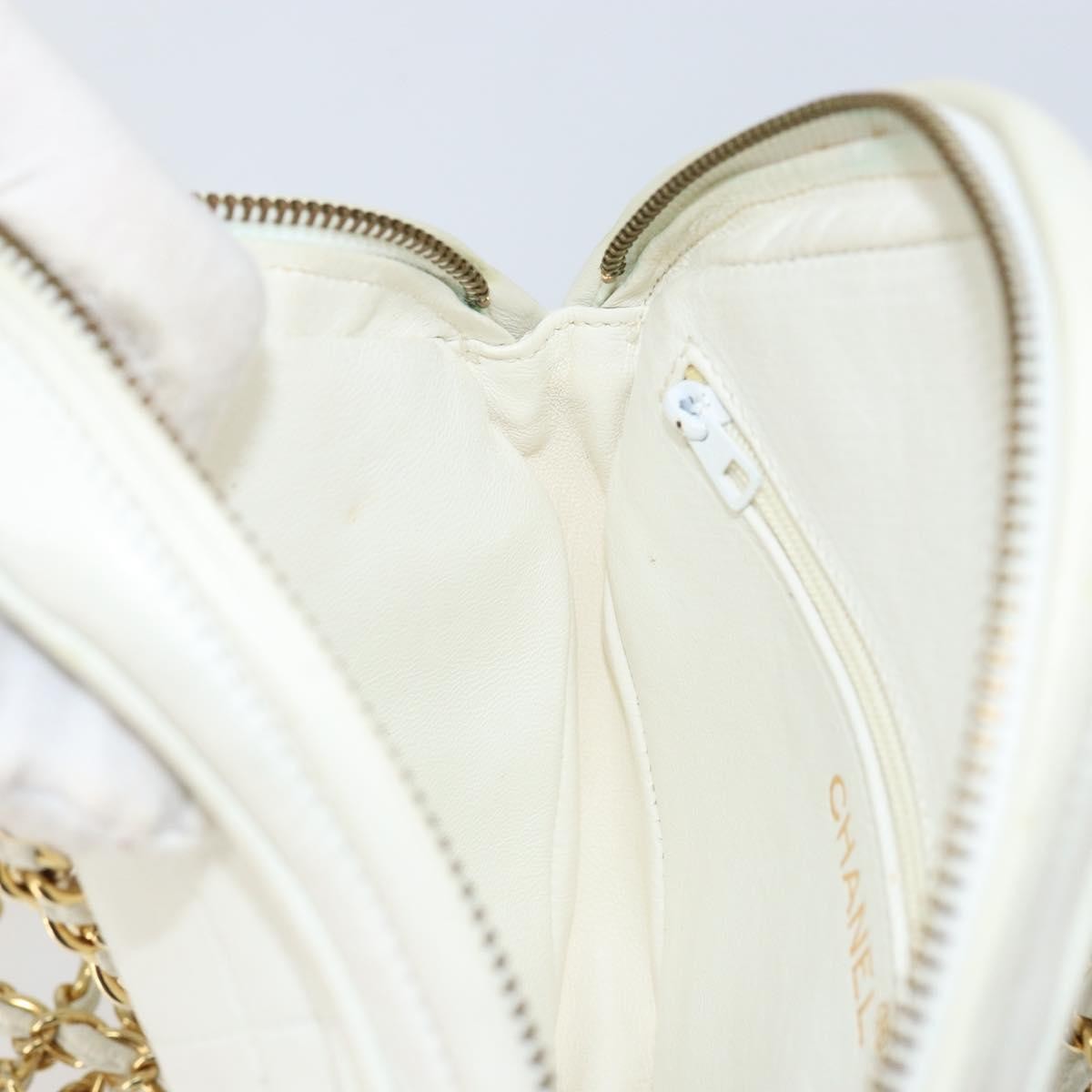 Chanel Vintage Diamond Tassel Quilted Lambskin White Leather Crossbody Bag Bag (Pre-Owned)