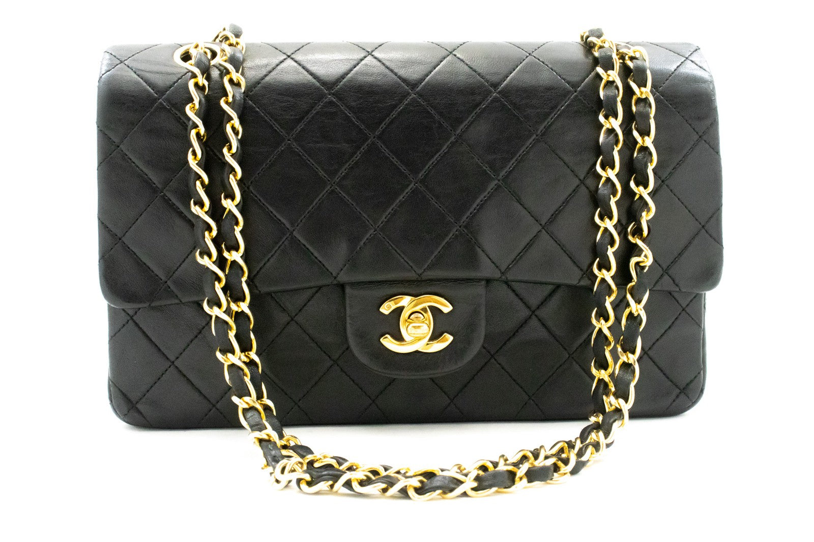 Chanel Classic Flap Lambskin Black Leather Crossbody Bag Bag (Pre-Owned)