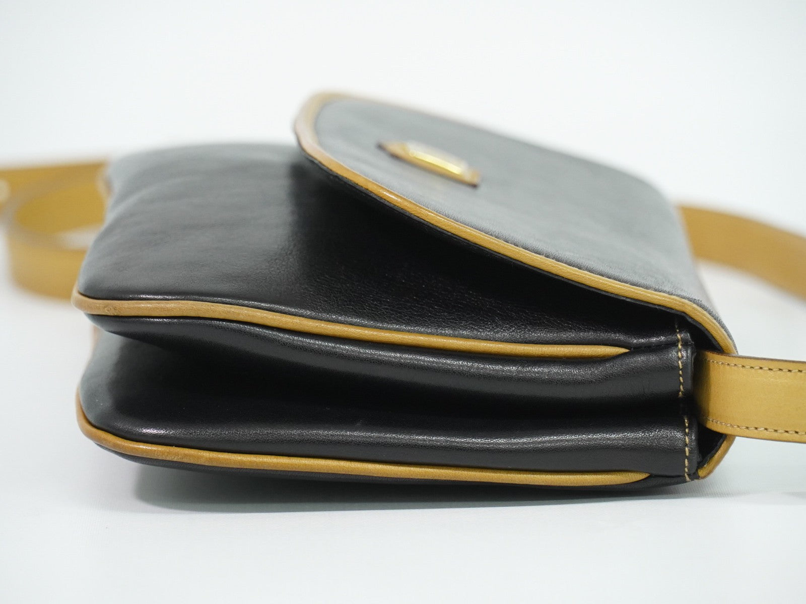 Celine Vintage Flap Leather Black Leather Shoulder Bag Bag (Pre-Owned)