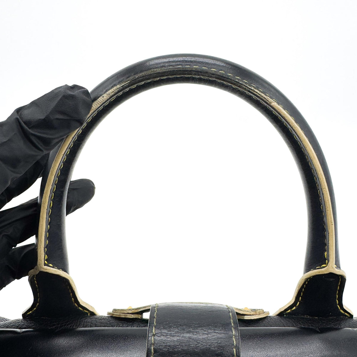Louis Vuitton Suhali L'ingenieux Leather Black Leather Handbag (Pre-Owned)