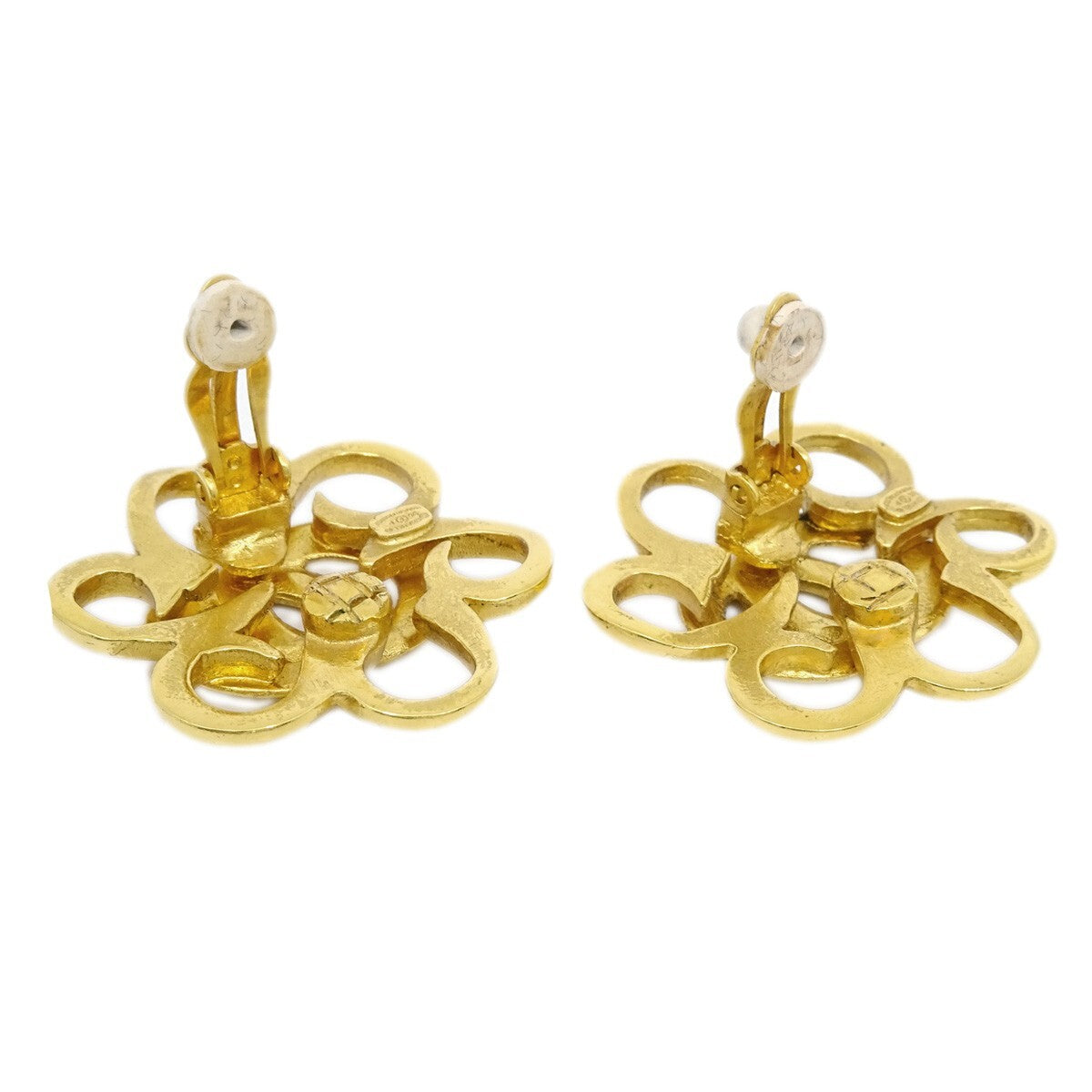 Chanel Vintage Cc Flower Clip-On Metal Gold Gold_Plated Earrings Jewelry (Pre-Owned)