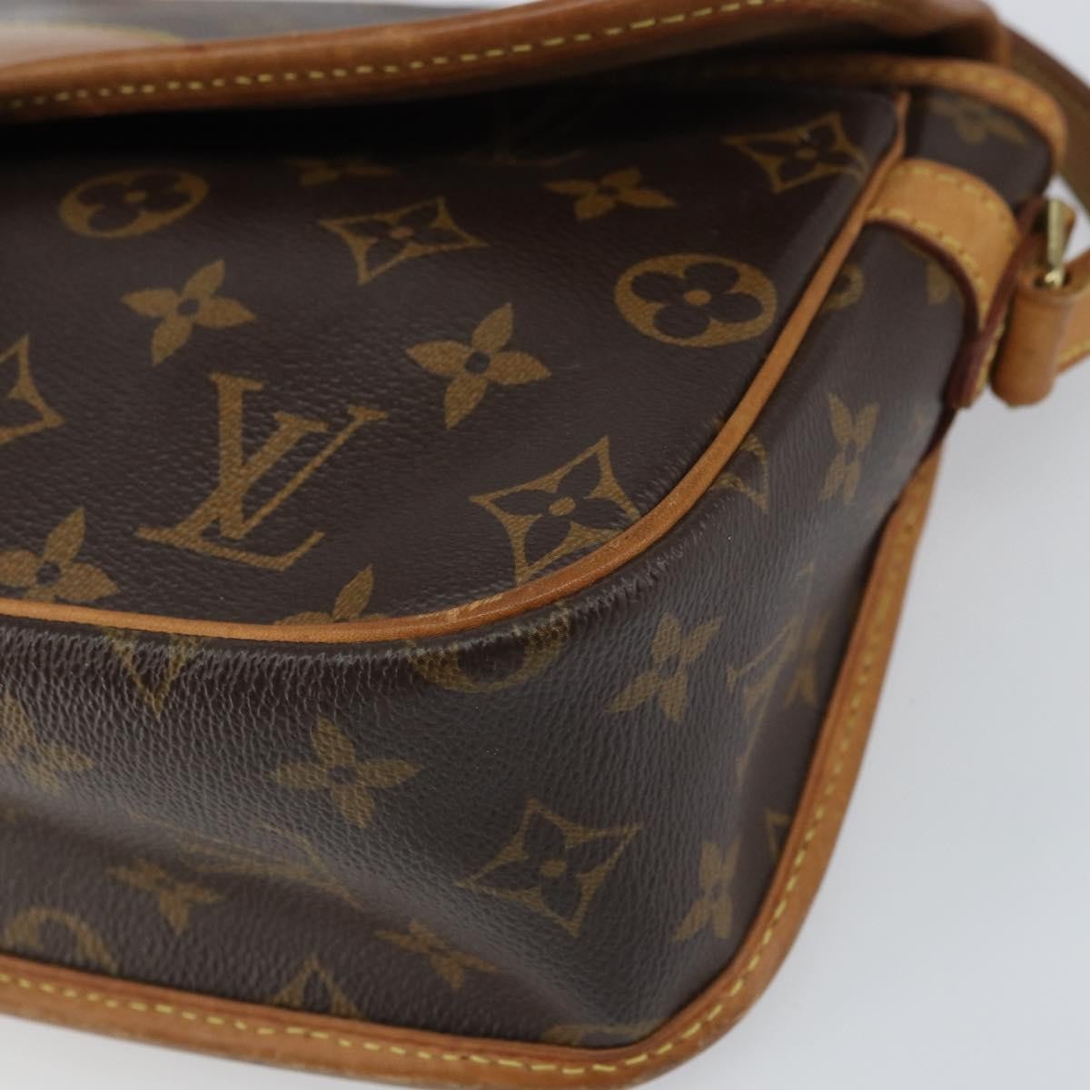 Louis Vuitton Sologne Monogram Canvas Brown Canvas Shoulder Bag Bag (Pre-Owned)