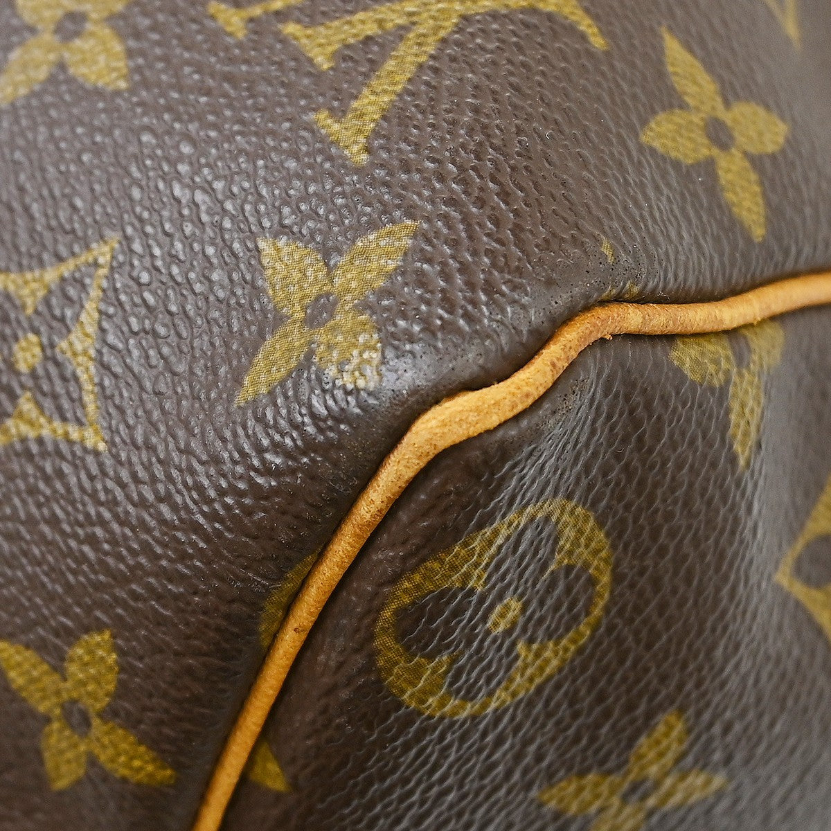 Louis Vuitton Keepall Monogram Canvas Brown Canvas Travel Bag Bag (Pre-Owned)
