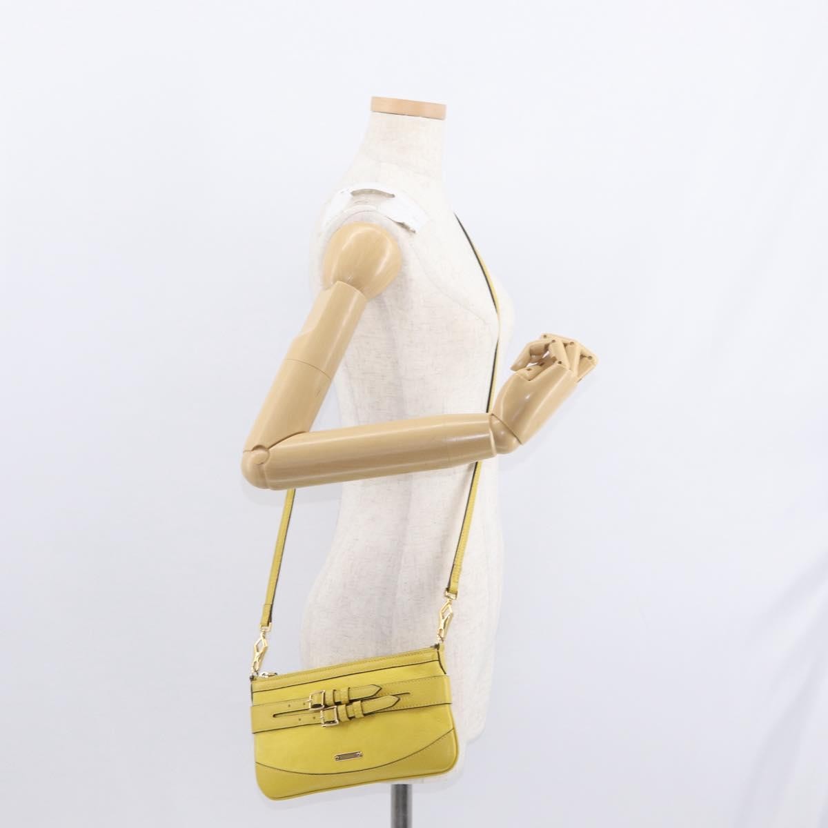 Burberry Vintage Leather Yellow Leather Shoulder Bag Bag (Pre-Owned)