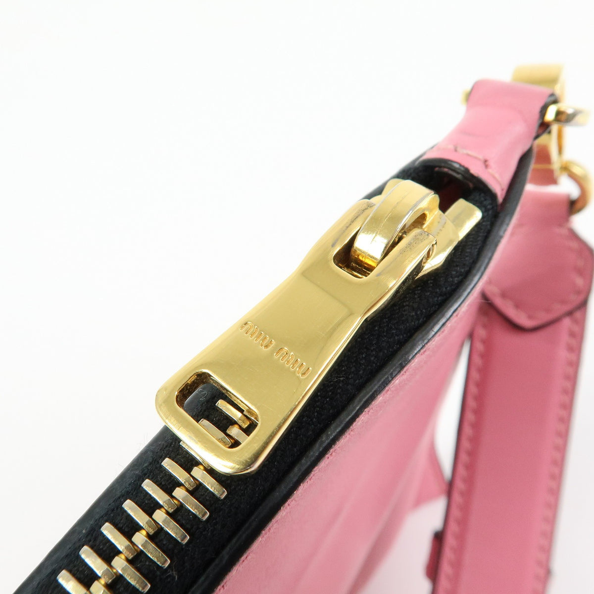 Miu Miu Logo Chain Clutch Shearling Pink Leather Clutche & Pouche Bag (Pre-Owned)