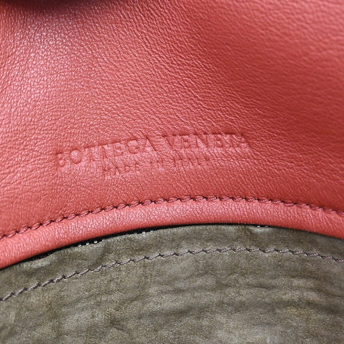 Bottega Veneta Intrecciato Shoulder Leather Red Leather Shoulder Bag Bag (Pre-Owned)