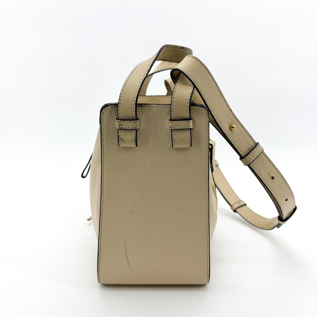 Loewe Hammock Leather Beige Calfskin Handbag (Pre-Owned)