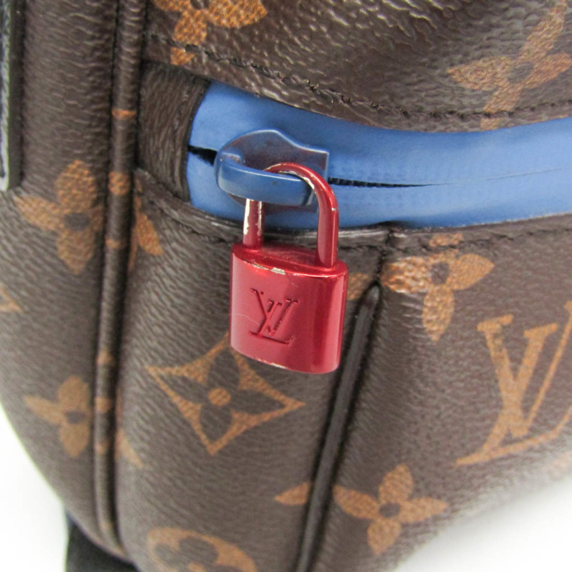 Louis Vuitton Outdoor Messenger Monogram Canvas Brown Canvas Shoulder Bag Bag (Pre-Owned)