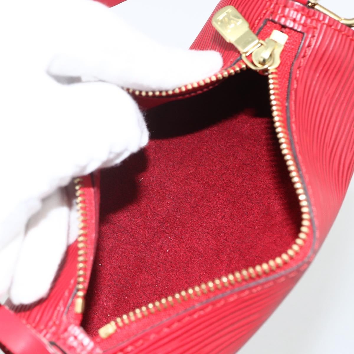 Louis Vuitton Soufflot Pochette Epi Leather Red Leather Clutche & Pouche Bag (Pre-Owned)