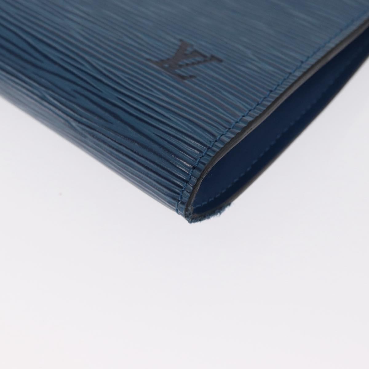 Louis Vuitton Pochette Accessoires Epi Leather Blue Leather Clutche & Pouche Bag (Pre-Owned)