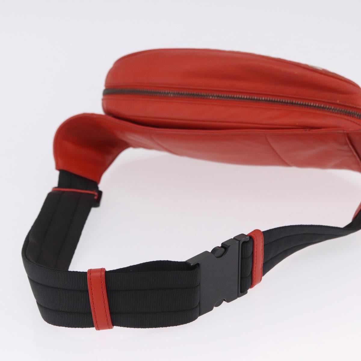 Bottega Veneta Light Waist Intrecciato Leather Red Leather Clutche & Pouche Bag (Pre-Owned)