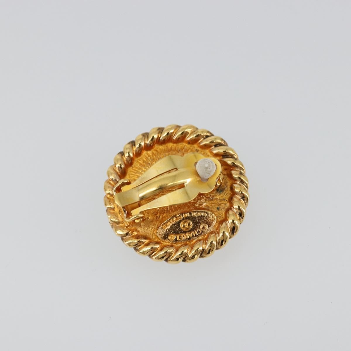 Chanel Vintage Round Clip-On Metal With Faux Pearl Gold Metal Earrings Jewelry (Pre-Owned)