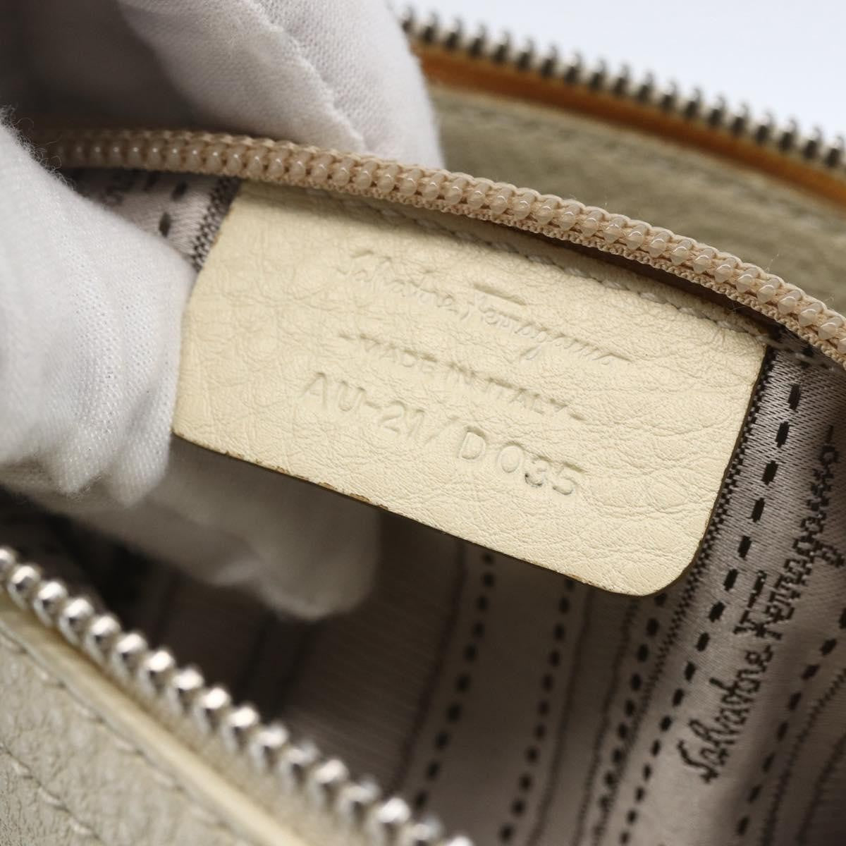 Salvatore Ferragamo Gancini Leather White Leather Shoulder Bag Bag (Pre-Owned)