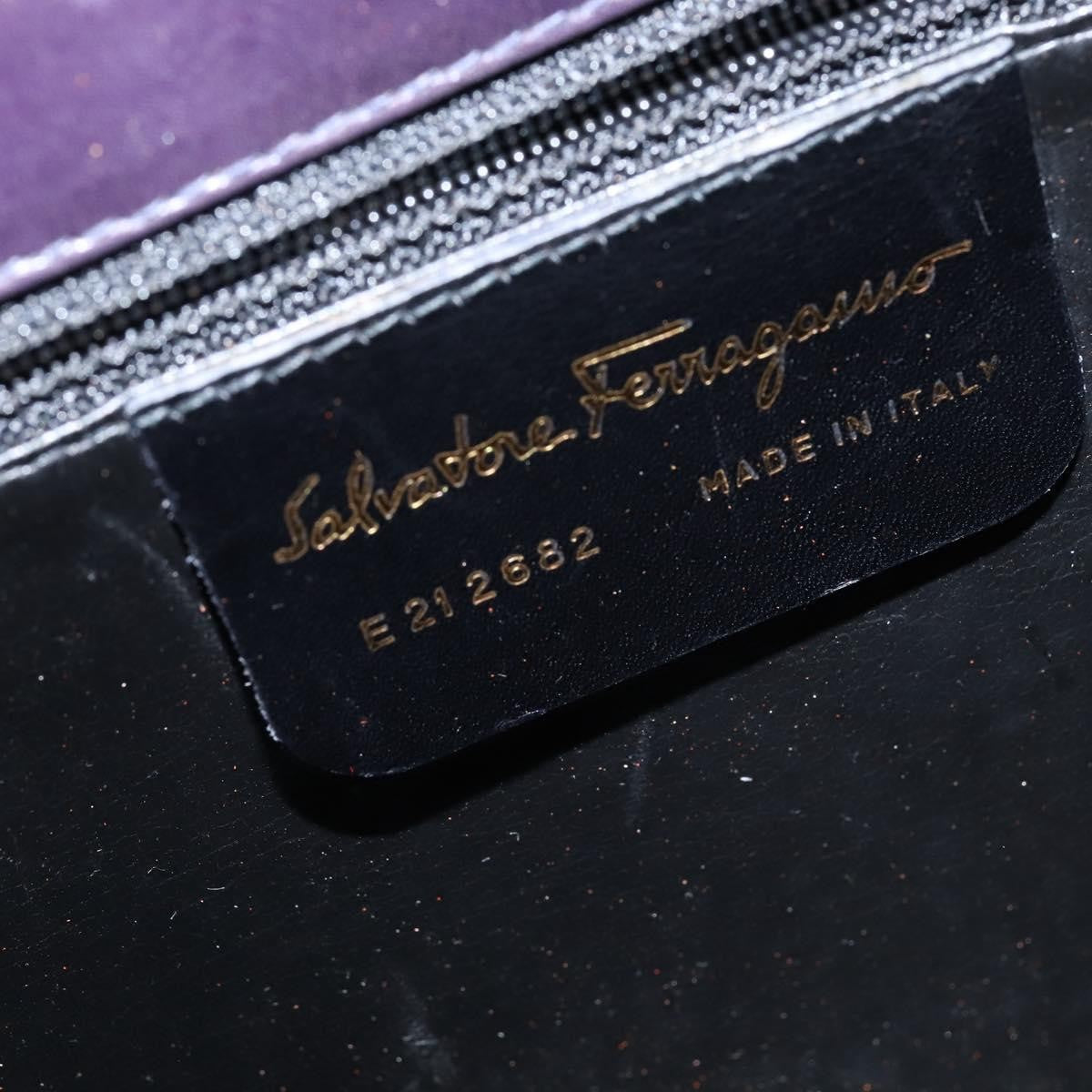 Salvatore Ferragamo Gancini Leather Navy Leather Shoulder Bag Bag (Pre-Owned)