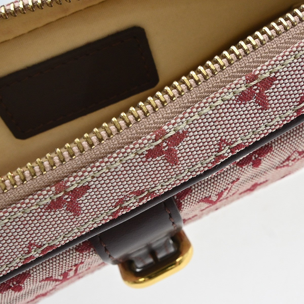 Louis Vuitton Juliette Mini Lin Red Canvas Shoulder Bag Bag (Pre-Owned)