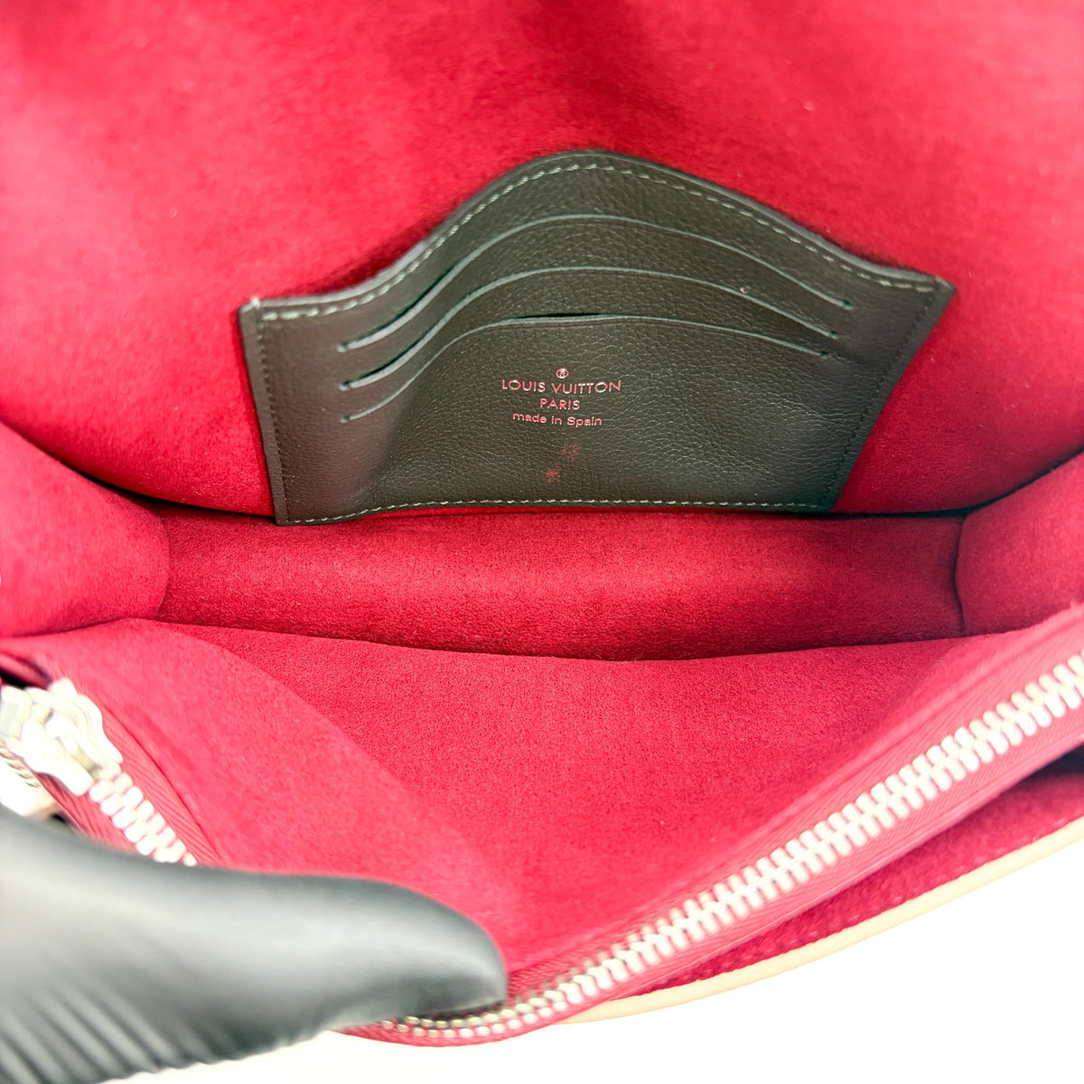 Louis Vuitton Lockme Chain Leather Red Calfskin Handbag (Pre-Owned)