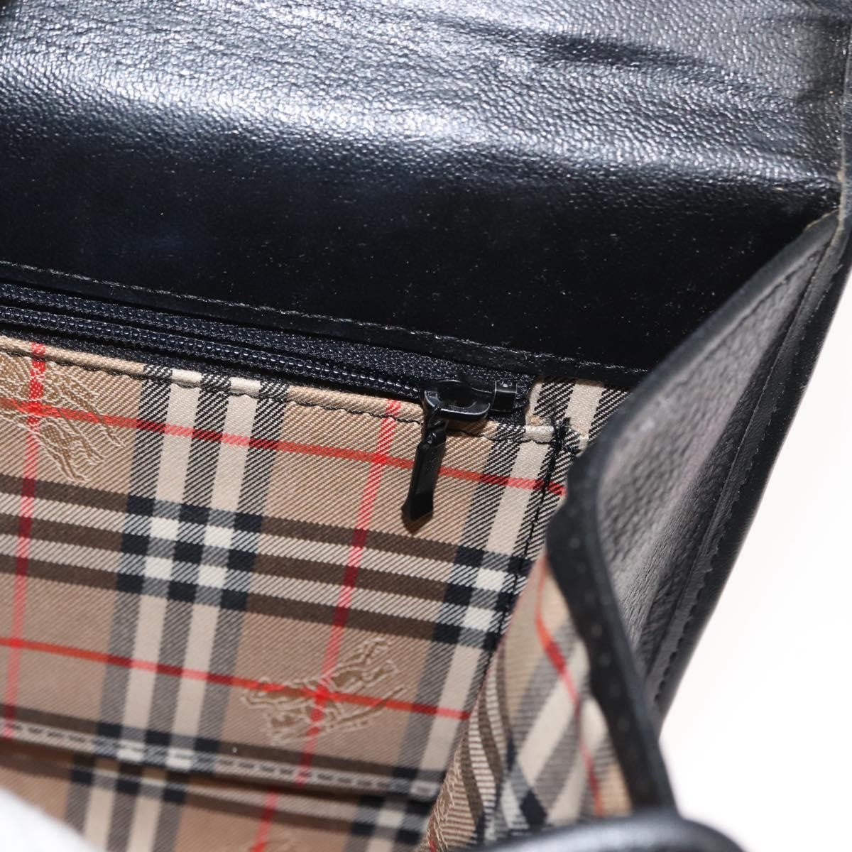Burberry Vintage Leather Black Leather Handbag (Pre-Owned)