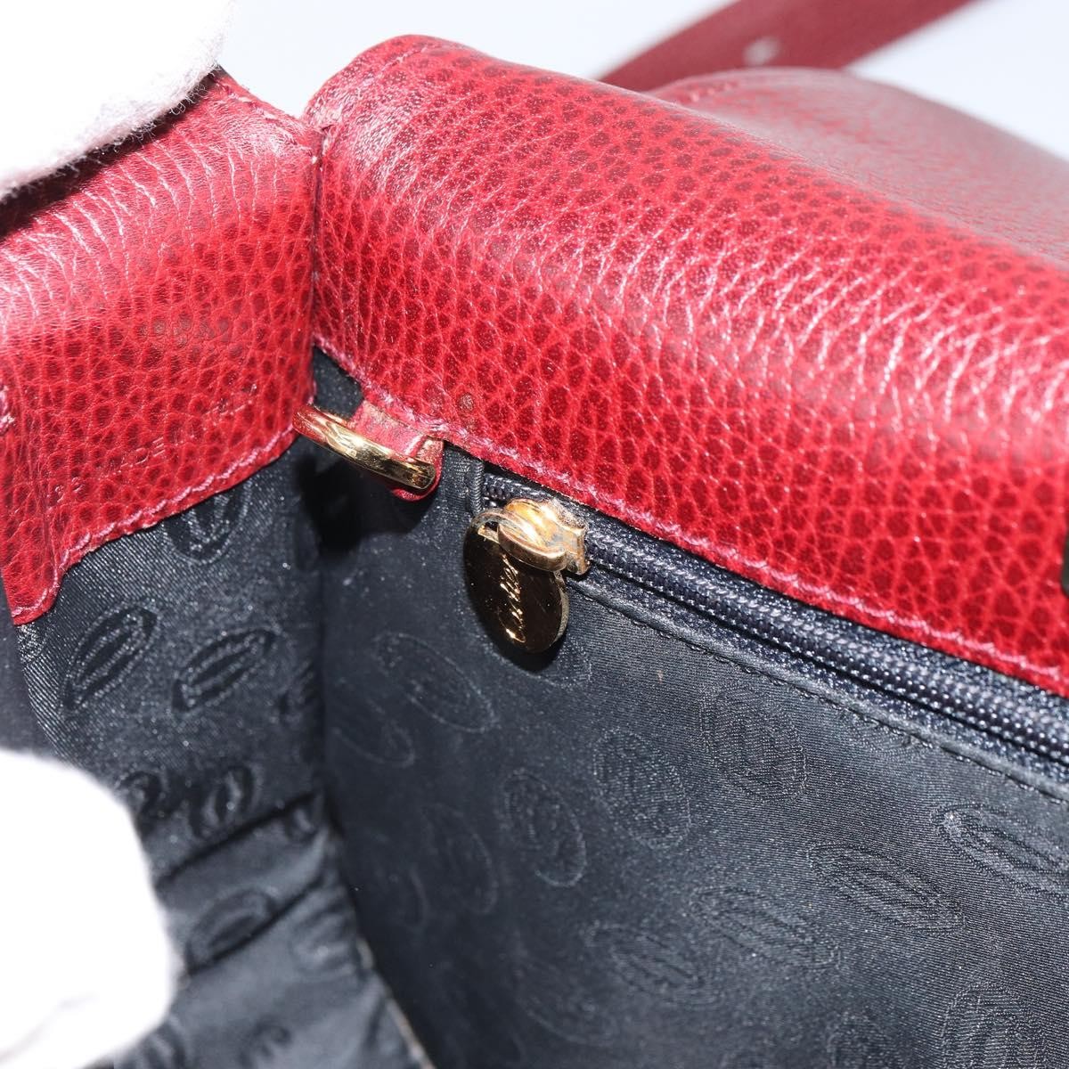Cartier Must De Cartier Leather Burgundy Leather Shoulder Bag Bag (Pre-Owned)