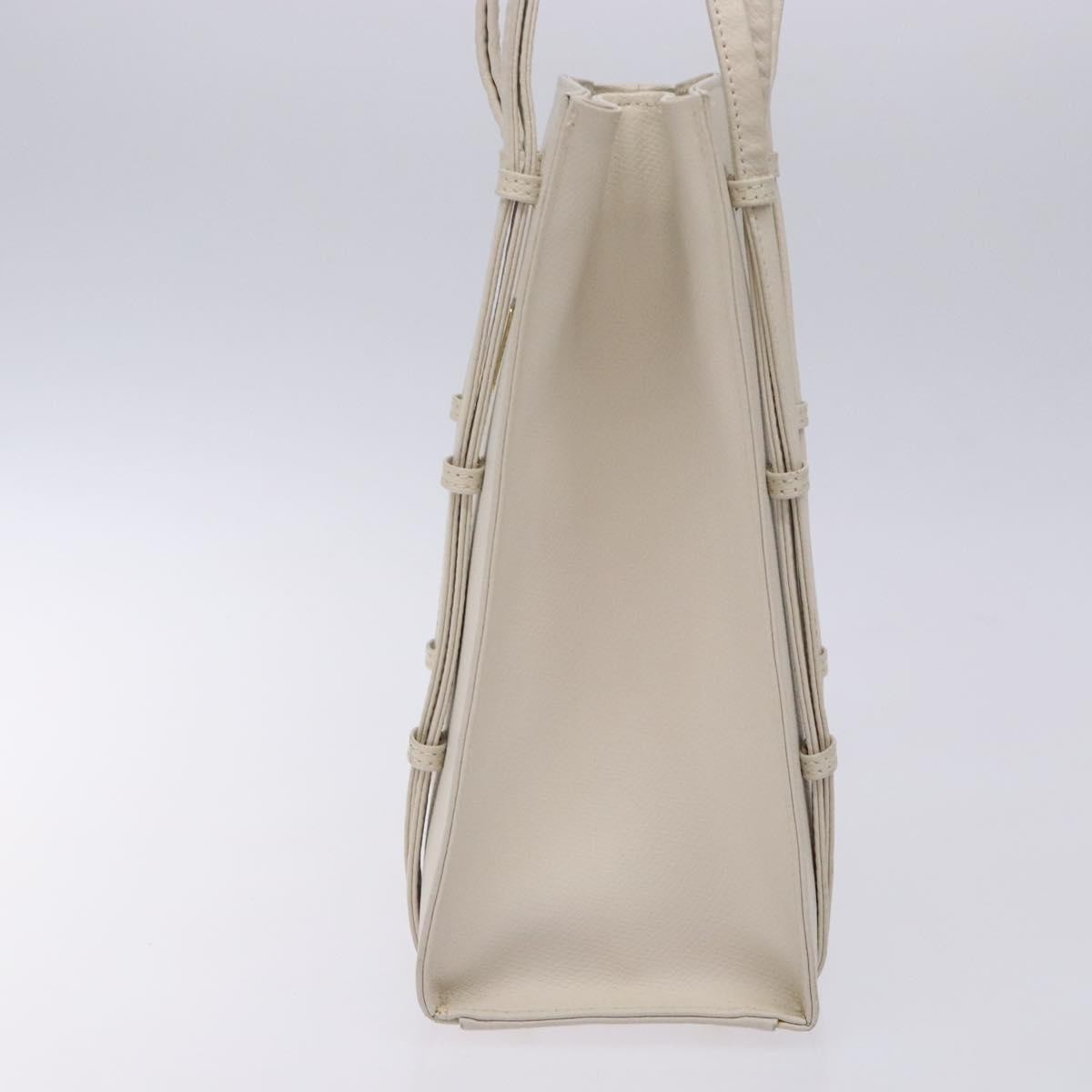 MCM Vintage Leather White Leather Shoulder Bag Bag (Pre-Owned)