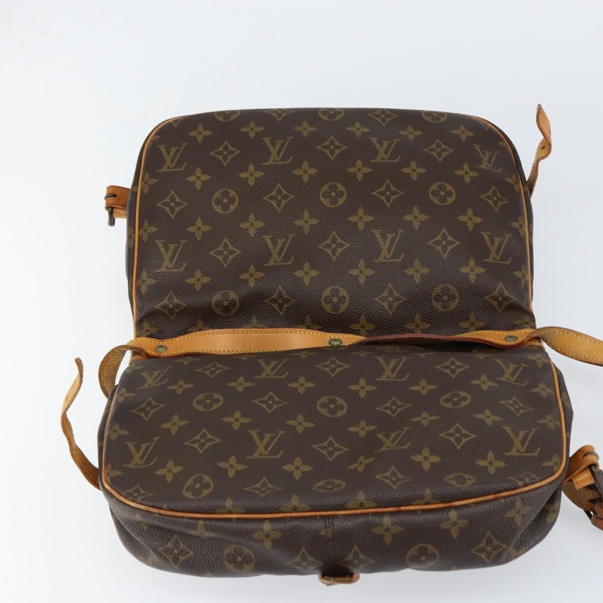 Louis Vuitton Saumur Monogram Canvas Brown Canvas Handbag (Pre-Owned)