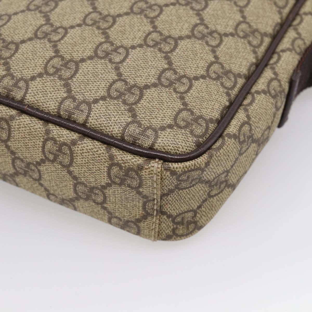 Gucci Vintage Front Pocket Flat Messenger Gg Canvas And Leather Beige Canvas Shoulder Bag Bag (Pre-Owned)