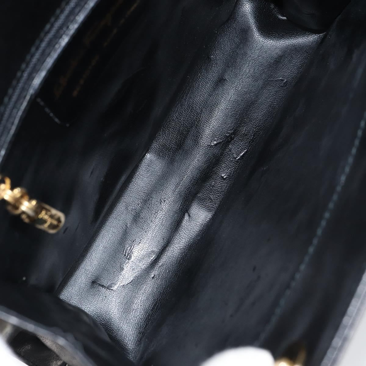 Salvatore Ferragamo Vintage Leather Black Leather Shoulder Bag Bag (Pre-Owned)