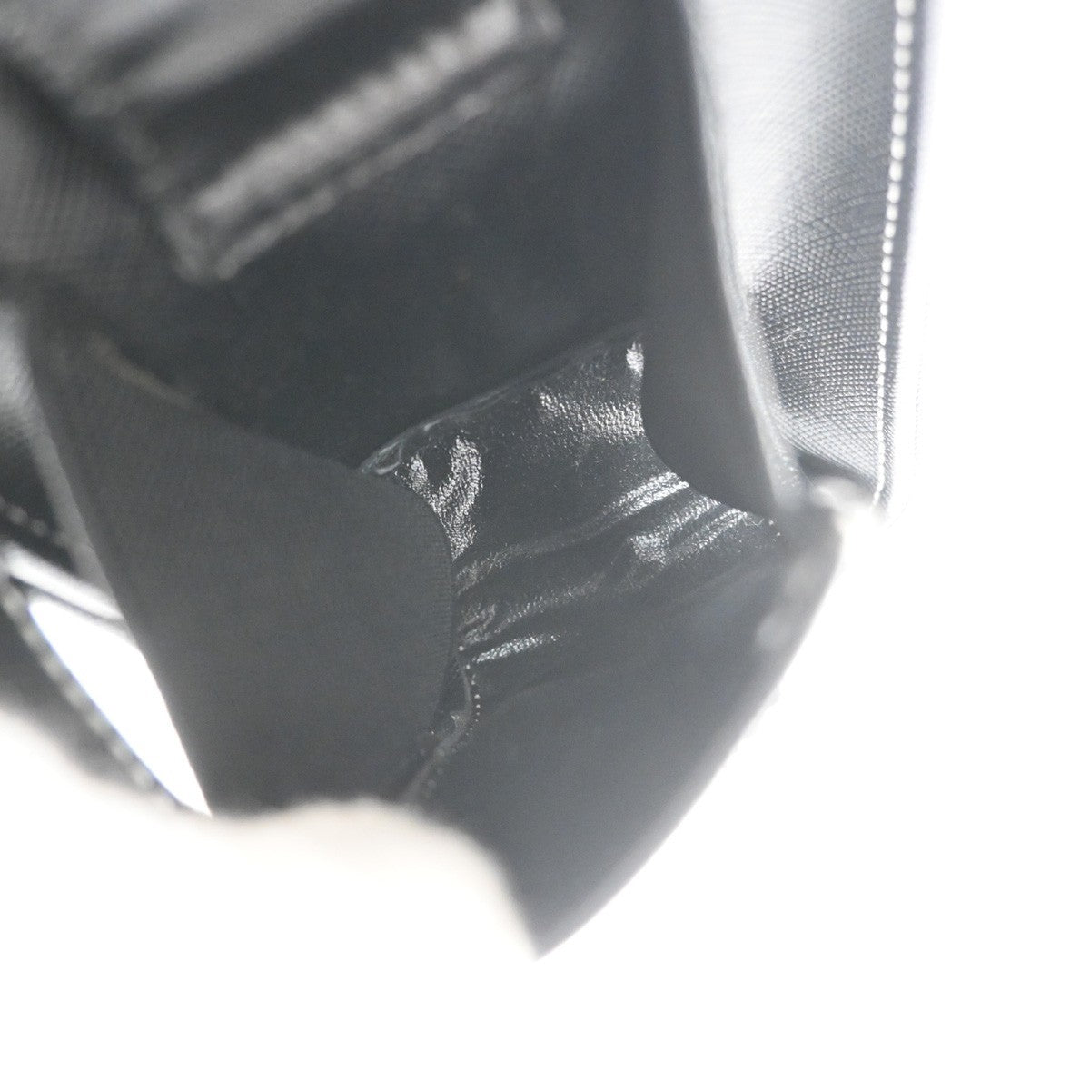 Saint Laurent Front Logo Plaque Convertible Clutch Leather Black Leather Clutche & Pouche Bag (Pre-Owned)