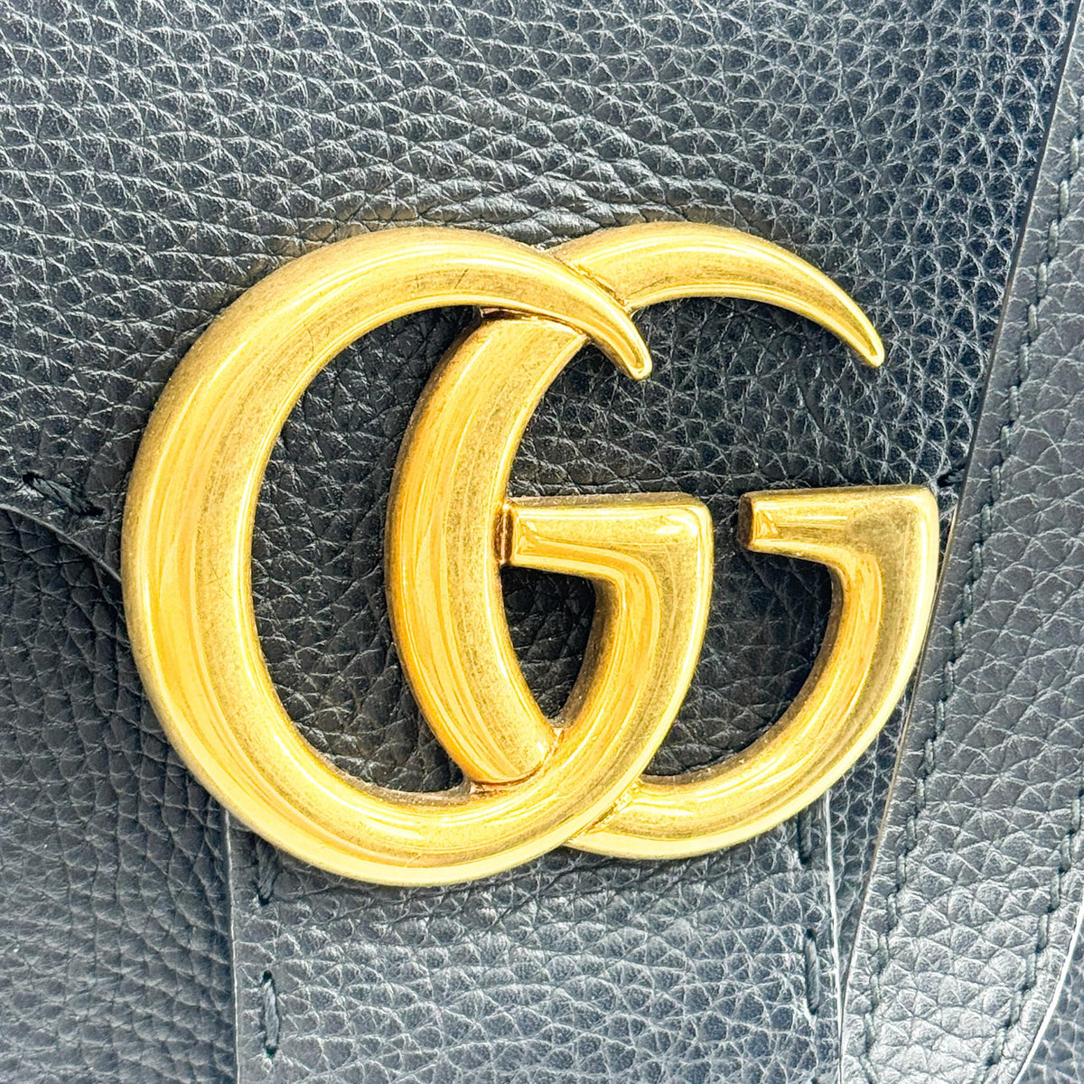 Gucci Gg Marmont Top Handle Leather Black Leather Handbag (Pre-Owned)