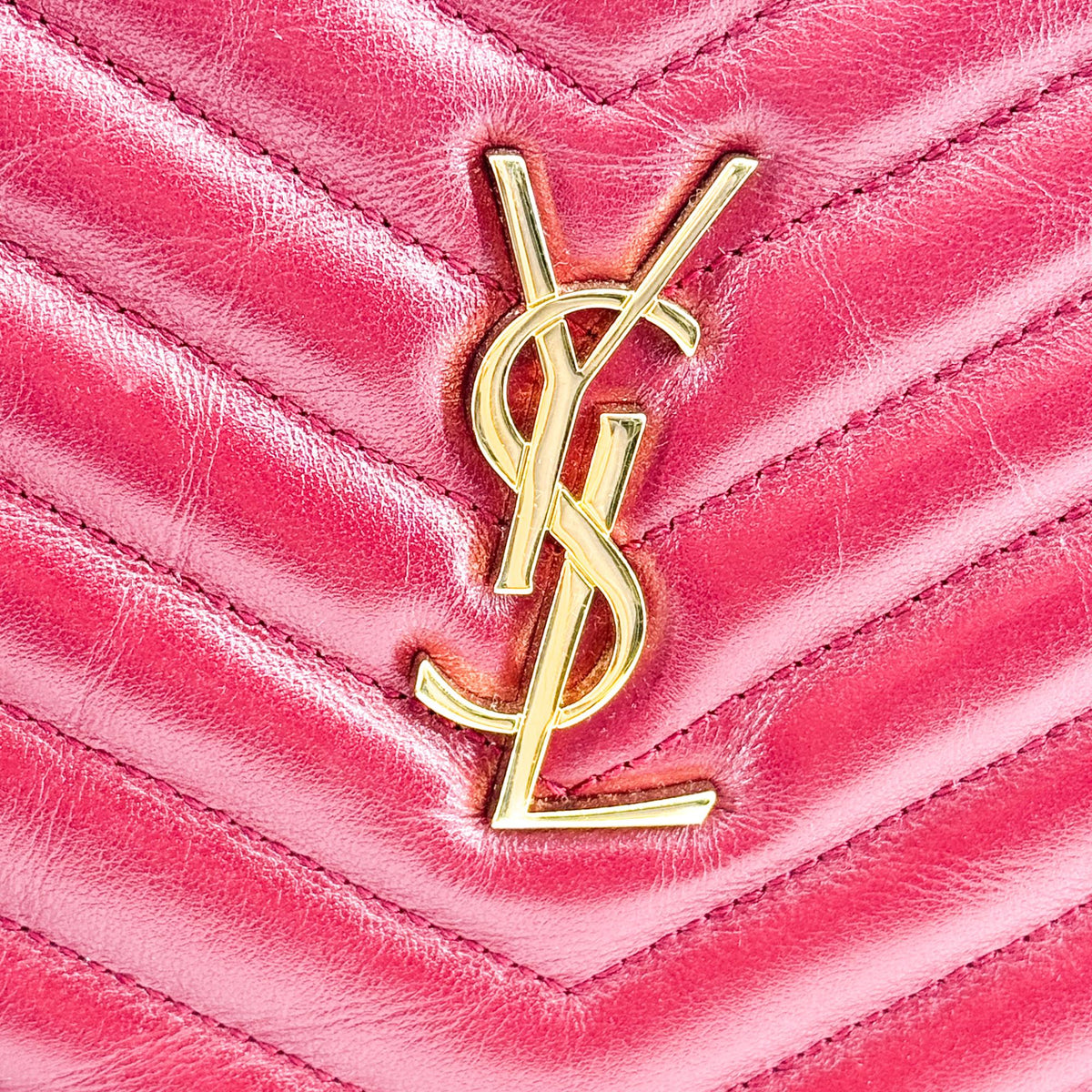 Saint Laurent Classic Monogram Wristlet Matelasse Chevron Leather Burgundy Leather Clutche & Pouche Bag (Pre-Owned)